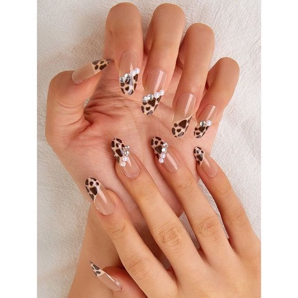 Leopard Nail Set with Rhinestones - Picture 2 of 3